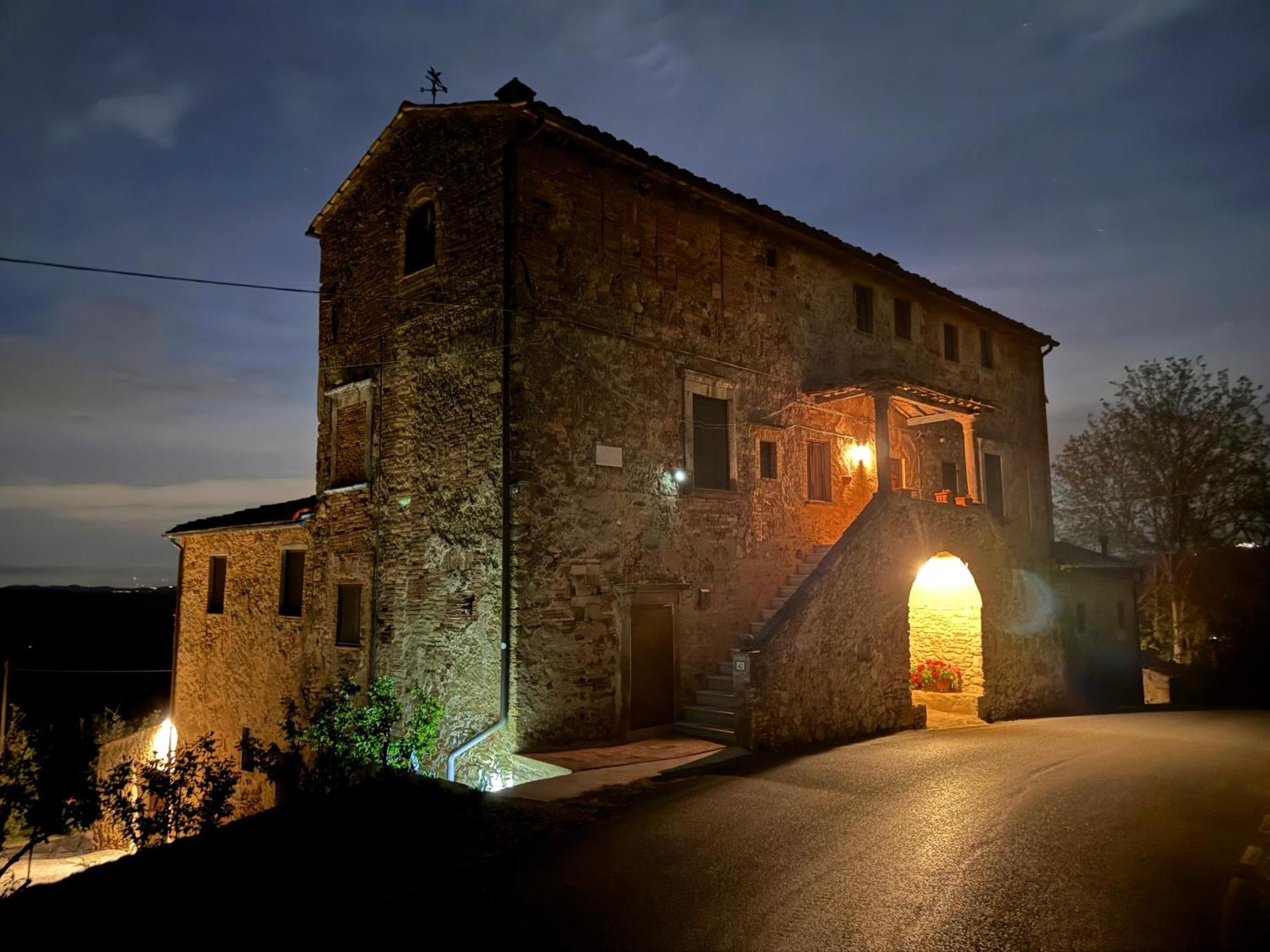 Casa Zeno Apartment Volterra Bagian luar foto